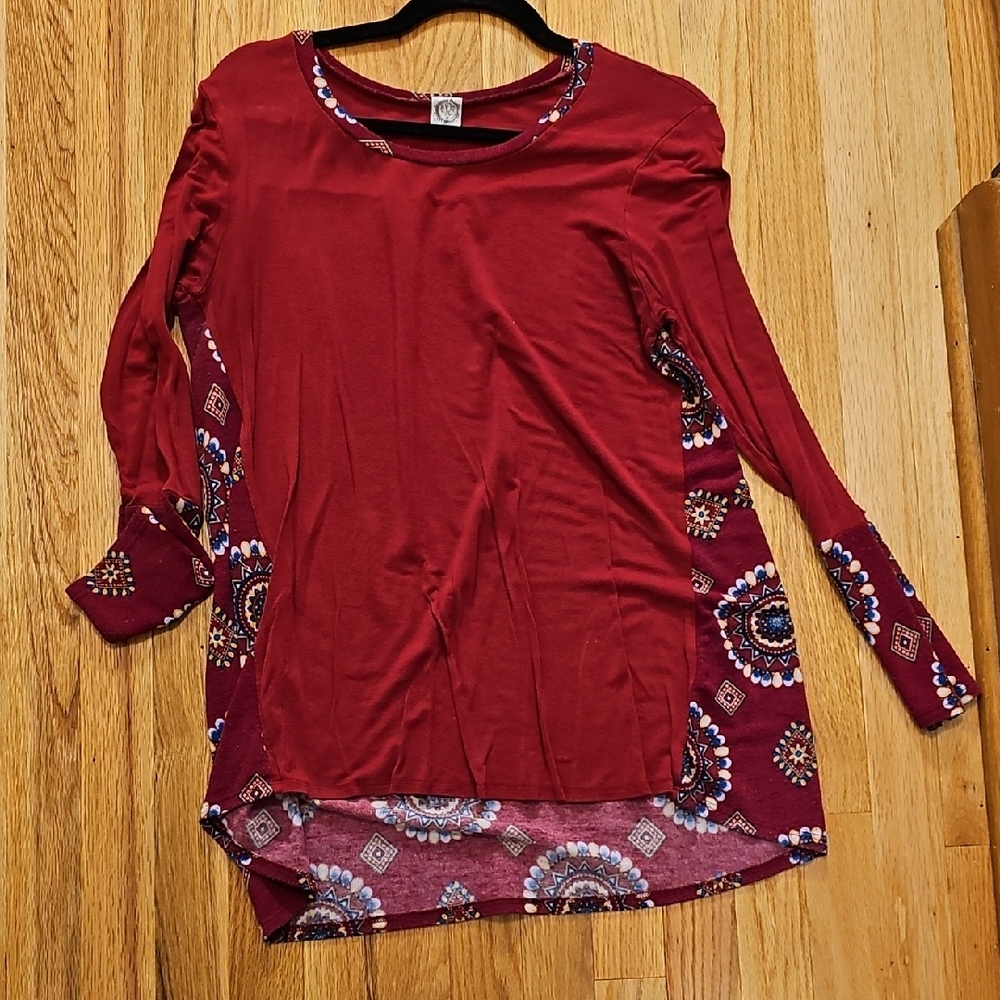 Women's Red Long Sleeve Top